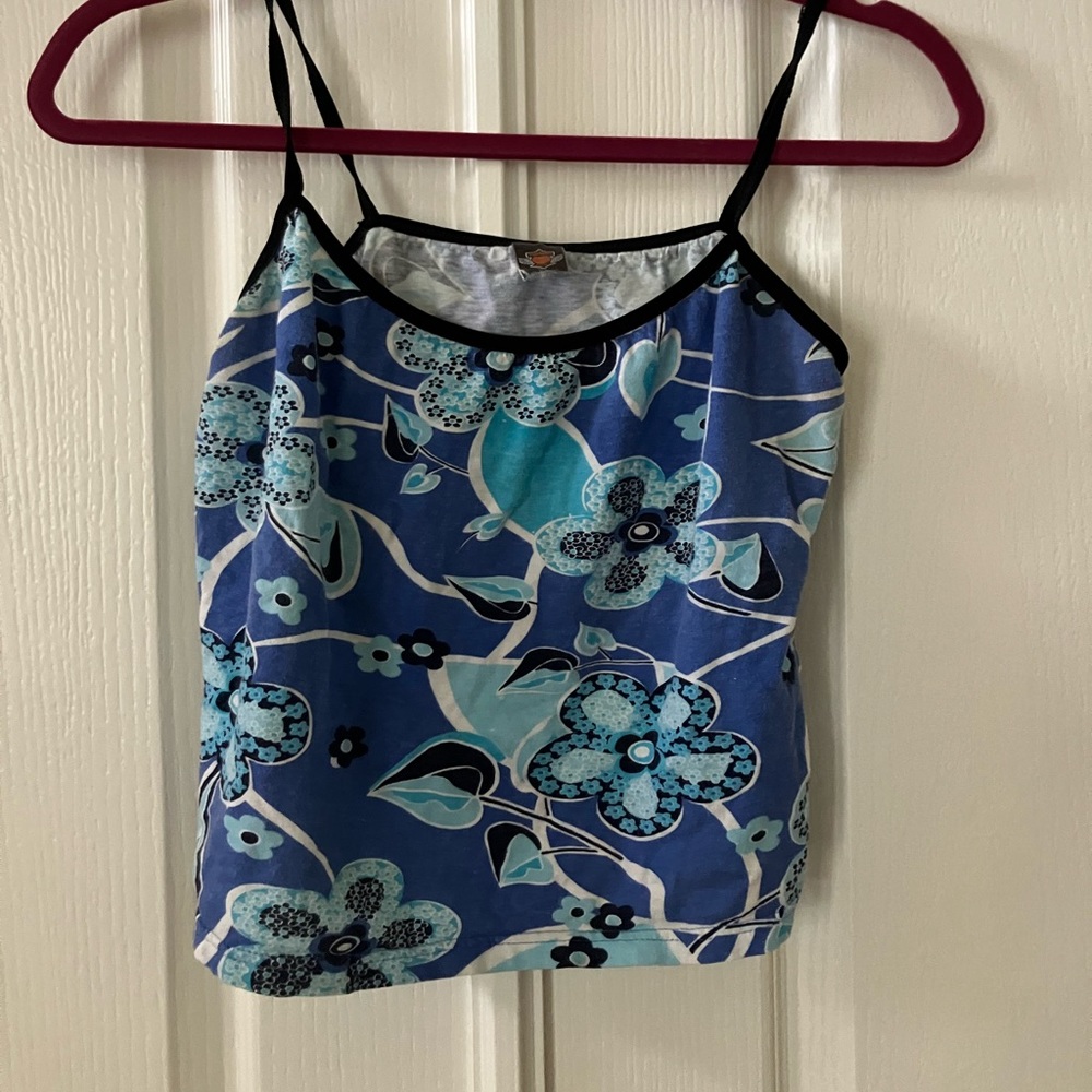 Women’s size small spaghetti strap camisole type shirt